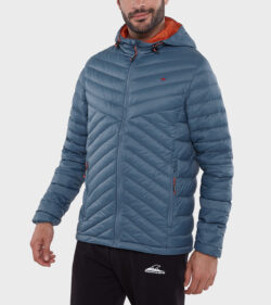Campera de hombre NEEGAN con capucha